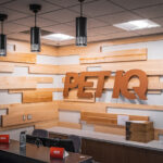 petiq-interior-view
